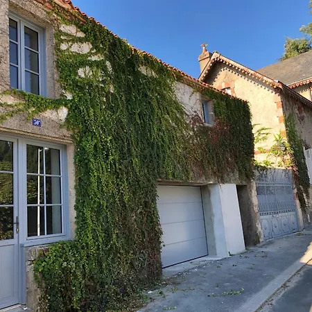 Proche Du Puy Du Fou *